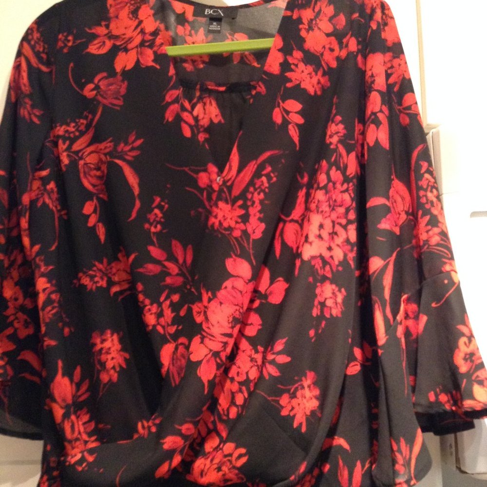 BCX Floral Blouse